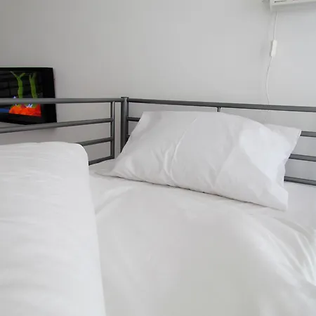 Alegria Hostel *