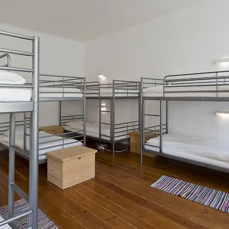 Alegria Hostel *